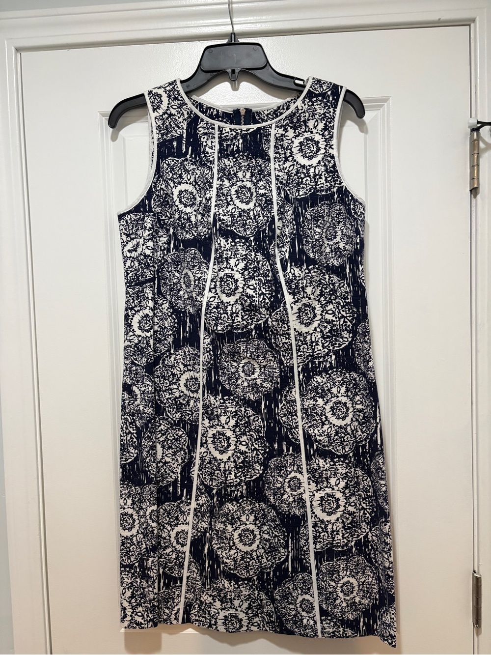 Navy and White Printed Sleeveless Shift Dress